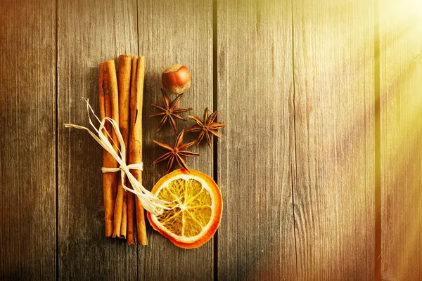 Cinnamon sticks on table — Stock Photo, Image