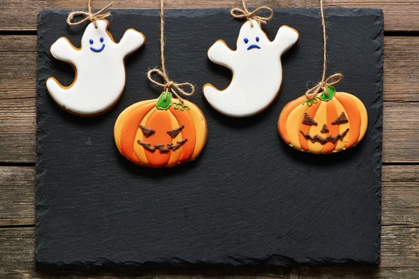 Хэллоуинское пряничное печенье — стоковое фото