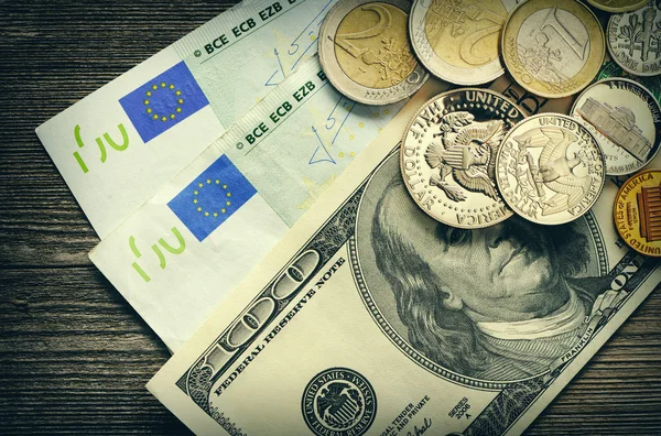 Valuta statunitense ed euro — Foto Stock