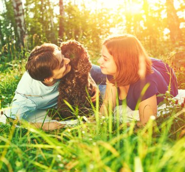 Güzel köpek çiftle