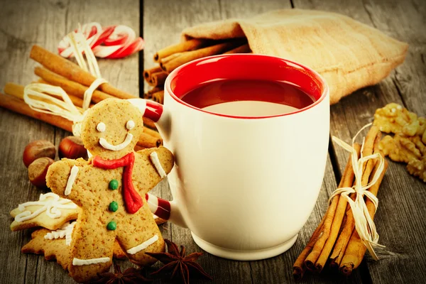 Mug of chocolate and cookie — Stock Photo, Image