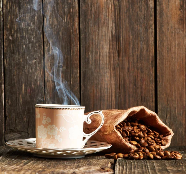 Kopje koffie en bonen — Stockfoto