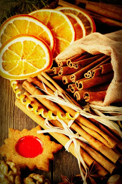 Homemade cookie and spices — Stock Photo, Image