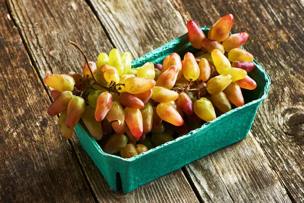 Uvas maduras saborosas — Fotografia de Stock