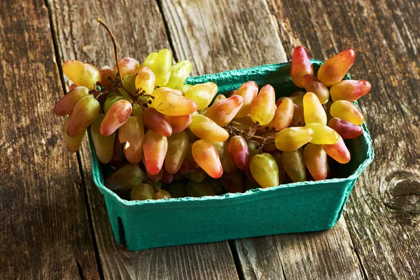 Uvas maduras saborosas — Fotografia de Stock