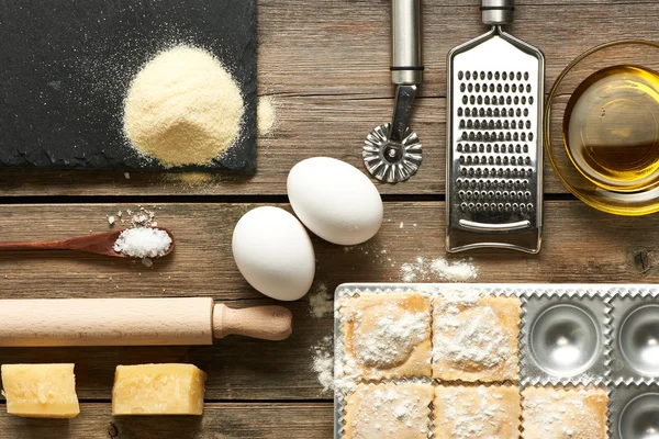 台所用品やパスタの食材 — ストック写真