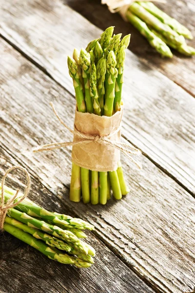 Rijp groene asperges — Stockfoto