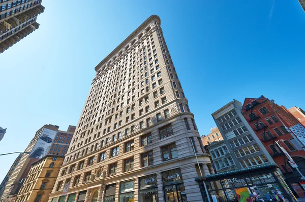 Történelmi Flatiron épület Manhattan utca — Stock Fotó