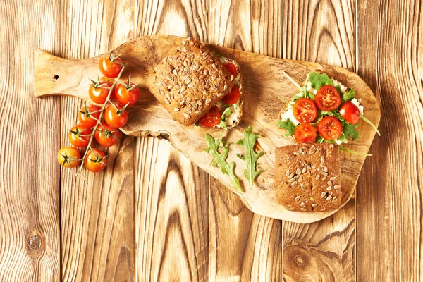 Healthy vegetarian sandwiches — Stock Photo, Image