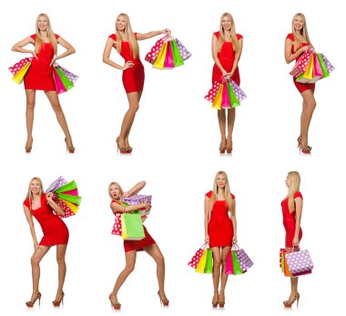 Alışveriş torbaları olan kadın beyazda yalnız.