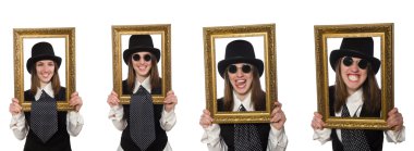 Çerçevesi beyaz olan kadın