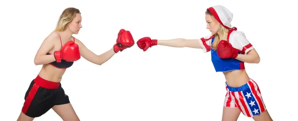 Duas boxers femininas lutando isoladas em branco — Fotografia de Stock