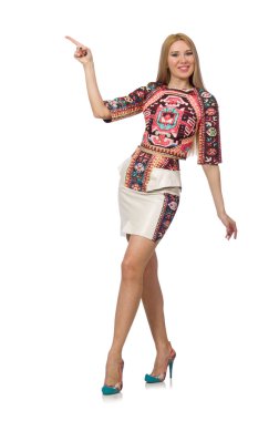 Beyaz üzerinde halı izi olan güzel bir manken.