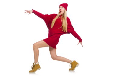 Kırmızı elbiseli güzel bir kız, beyaz tenli.