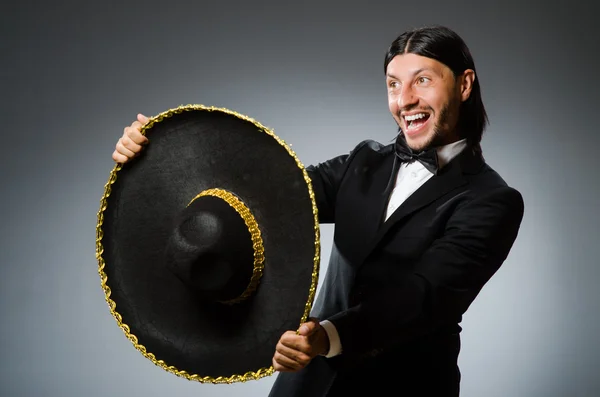 Joven mexicano con sombrero —  Fotos de Stock