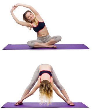 Beyaz üzerinde egzersiz yapan genç bir kadın.