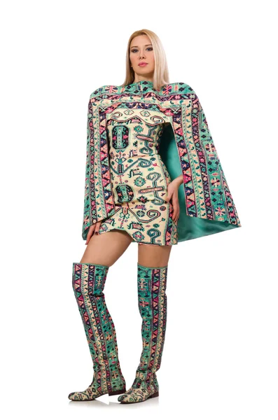 Model trägt Kleid mit Azerbaijani-Teppichelementen — Stockfoto