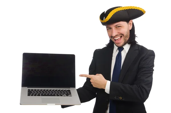 Piraten-Geschäftsmann hält Laptop isoliert auf weißem Grund — Stockfoto