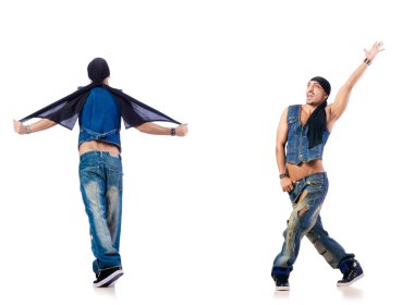 Dansçı beyaz üzerinde dans ediyor