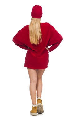 Kırmızı elbiseli güzel bir kız, beyaz tenli.