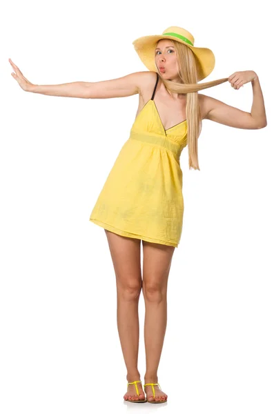 Καυκάσιος δίκαιη μοντέλο σε κίτρινο φόρεμα καλοκαίρι απομονώνονται σε λευκό — Φωτογραφία Αρχείου