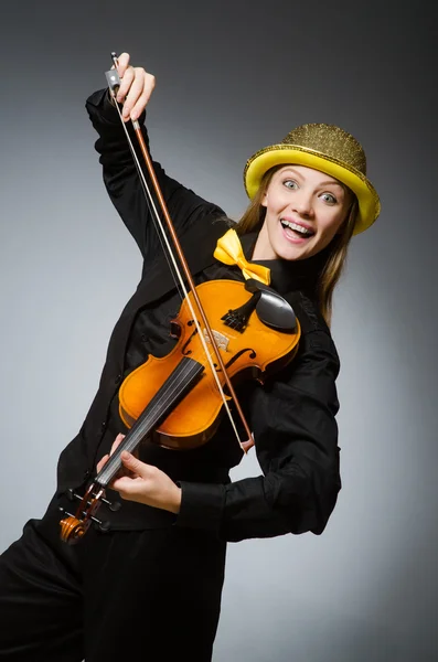 Mujer en concepto de arte musical —  Fotos de Stock