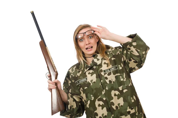 Chica en uniforme militar sosteniendo el arma aislada en blanco — Foto de Stock