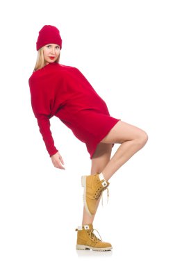 Kırmızı elbiseli güzel bir kız, beyaz tenli.