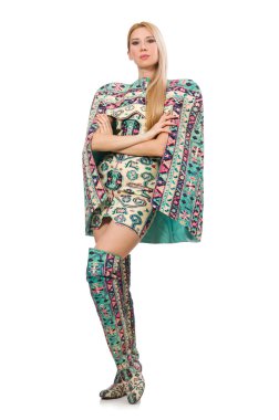 Azerbaycan halı elemanları ile elbise modeli