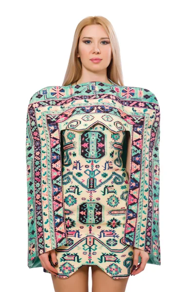 Model draagt jurk met elementen van de Azerbeidzjaanse tapijt — Stockfoto