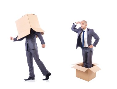 İnsan ve kutularla fotoğraf kolajı