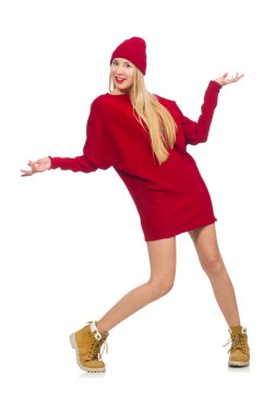 Kırmızı elbiseli güzel bir kız, beyaz tenli.