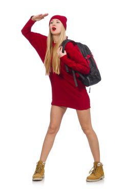 Kırmızı elbiseli güzel bir kız ve beyaz bir sırt çantası.