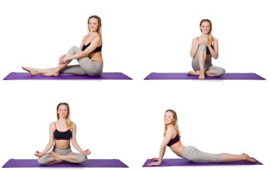 Beyaz üzerinde egzersiz yapan genç bir kadın.