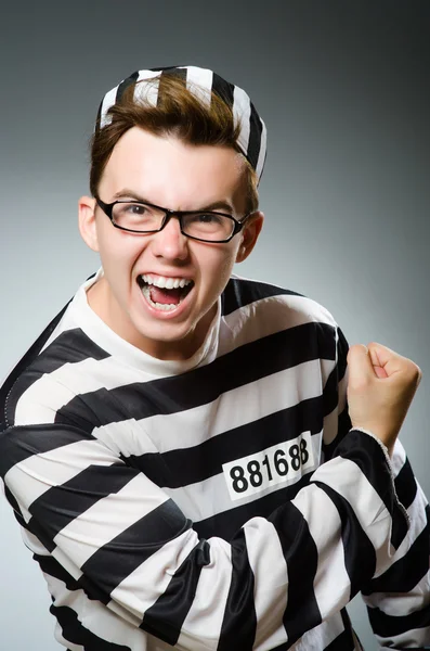 Engraçado prisioneiro no conceito de prisão — Fotografia de Stock