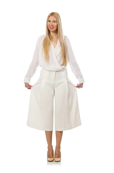 Modello di capelli biondi in eleganti pantaloni svasati isolati su bianco — Foto Stock