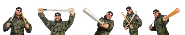 Voják s baseballovou pálkou na bílém — Stock fotografie