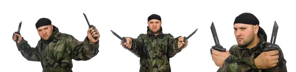 Joven con uniforme de soldado sosteniendo cuchillo aislado en blanco —  Fotos de Stock