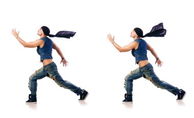 Dansçı beyaz üzerinde dans ediyor