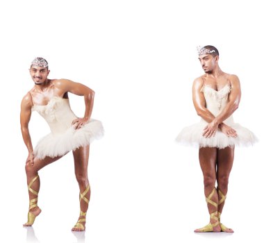 Beyaz bale etekli adam izole edilmiş.