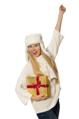 Hediye kutularını beyaza saklayan kadın.