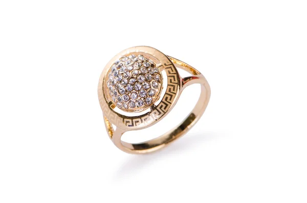 Золотое кольцо на белом фоне — стоковое фото