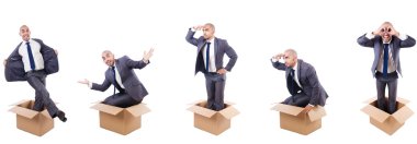 İnsan ve kutularla fotoğraf kolajı