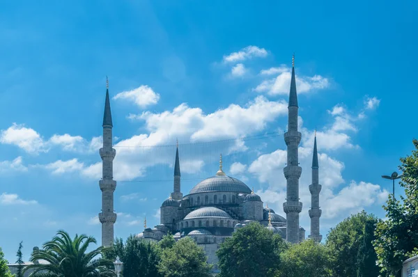 Famous mosque in turkish city of Istanbul — Stock Photo, Image