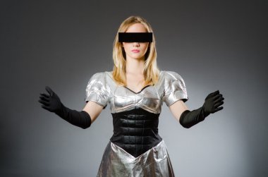 Fütürist konseptte teknisyen kadın