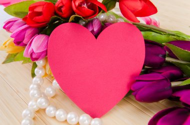 Lale çiçek ile boşaltmak metniniz için düzenlenmiş