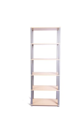 Beyaz arka plan üzerinde izole ofis raf