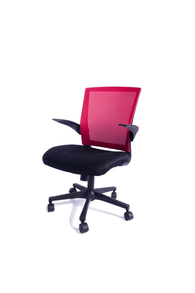 Sedia da ufficio rossa isolata sullo sfondo bianco — Foto Stock