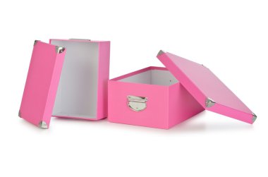 pembe giftboxes üzerinde beyaz izole