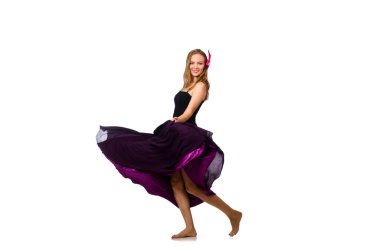 Beyaz izole mor elbiseli kadın